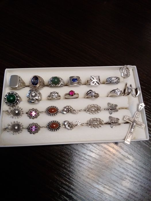 Сережки срібні(серьги,кольца,перстни Нефрит,крестик)925 проба