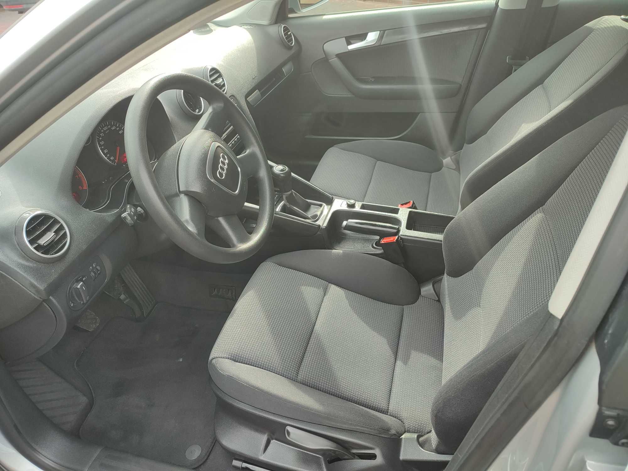Audi A3 8P 1.6 MPI 102KM Niski Przebieg z Niemiec
