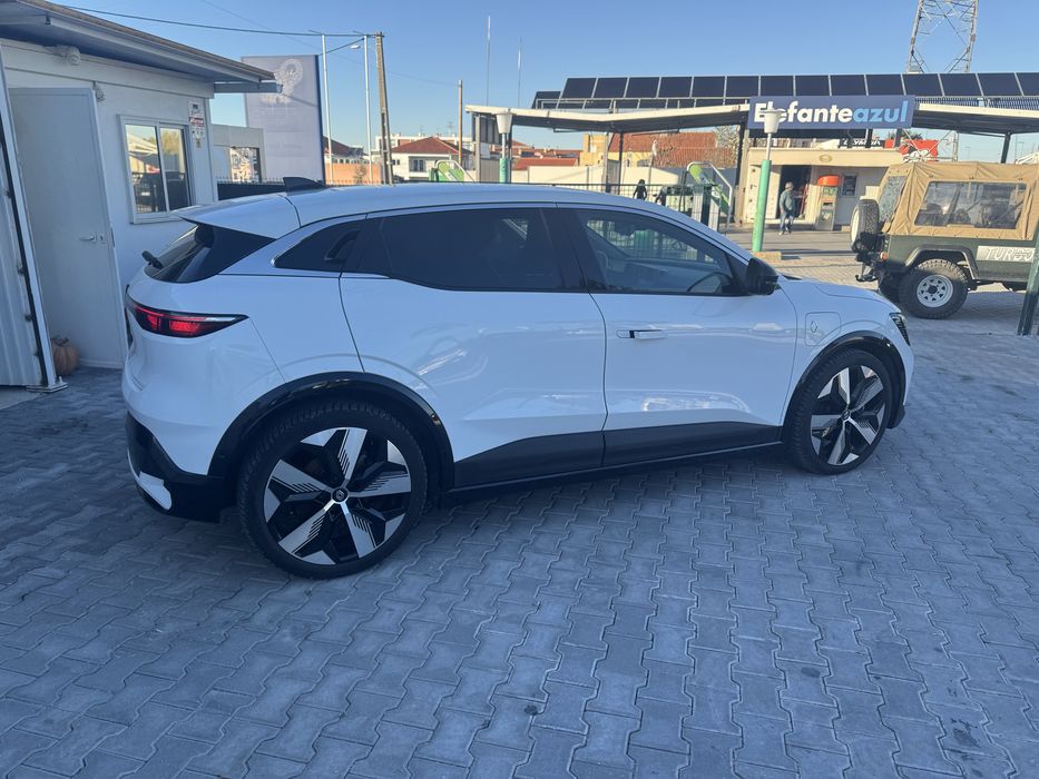 Renault Mégane E-Tech EV60 – 220 cv – Techno  35 mil km