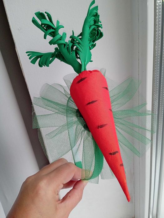 Обруч моркви,морквини