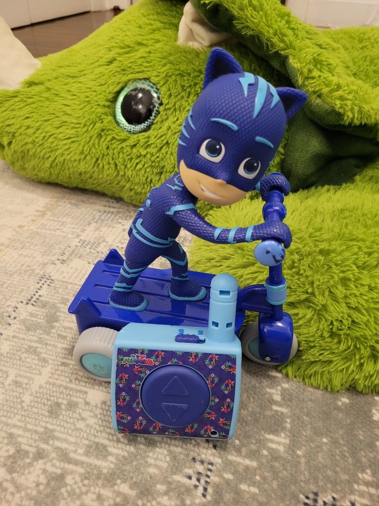 Pjmasks- Catboy / Trotinete Telecomandada