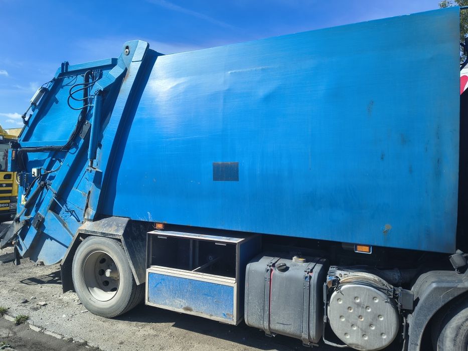 Polska zabudowa śmieciarka komunal partner 2006 r