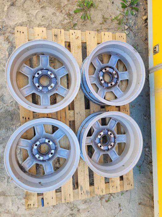 Felgi Aluminiowe Volvo 15 4x114.3 V40 S40