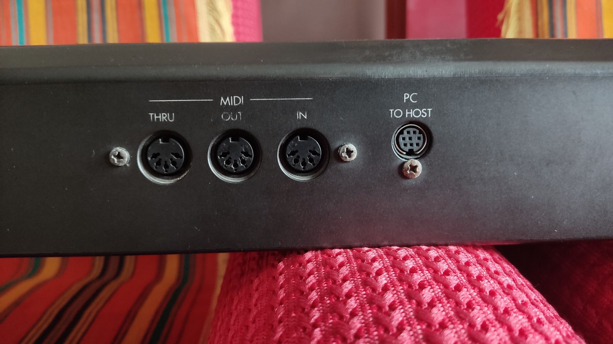 Syntezator Korg X5D klasyk