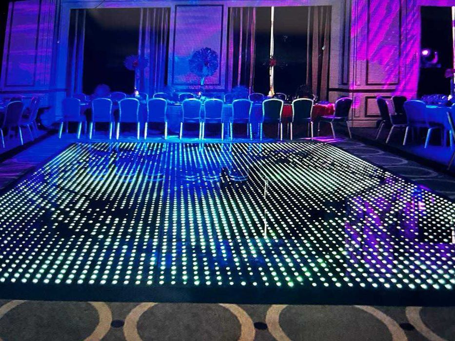 Pista de baile & Plataforma  de exibição de veículos