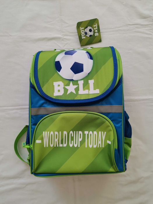 NOWY Tornister plecak Ball piłka