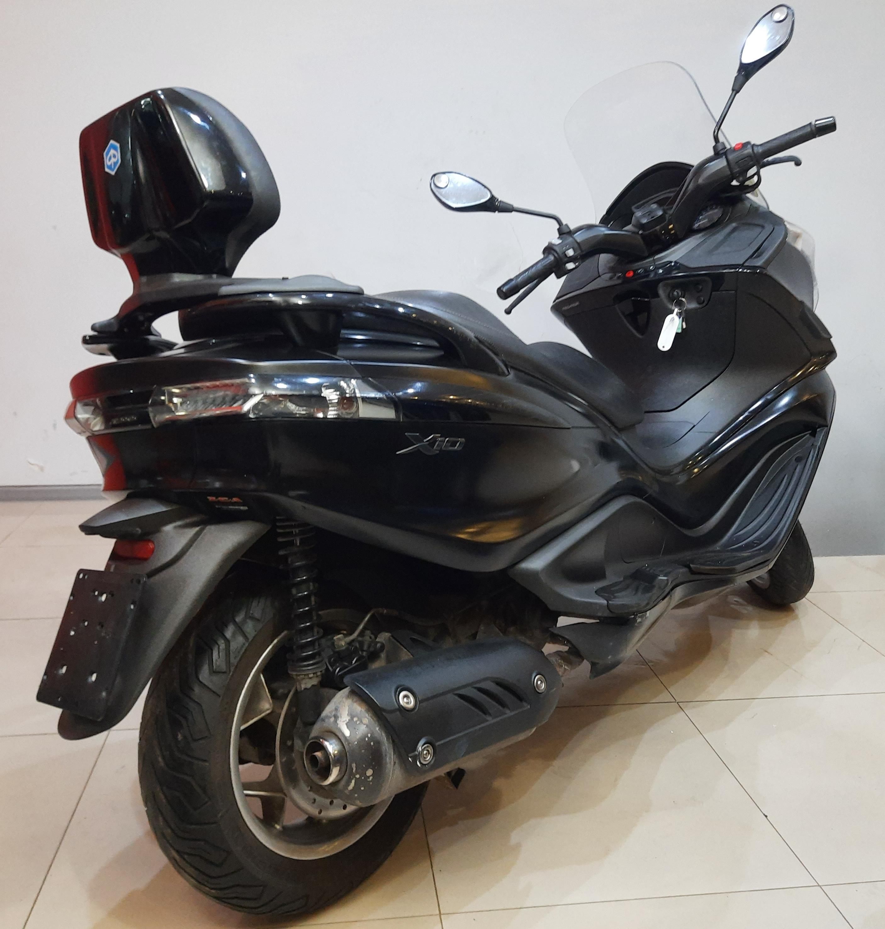 Piaggio X10 Black Edition 2014 rok oparcie pasażera ABS ASR