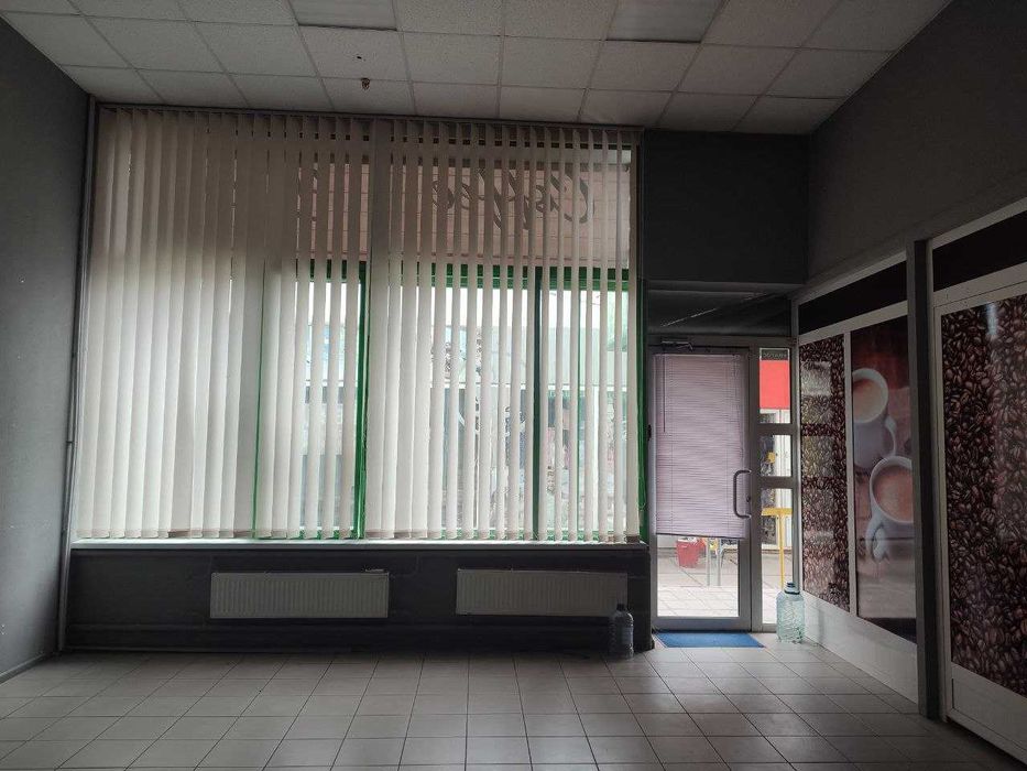 Оренда приміщеня 40,5 м2/ пр. Ювілейний 57/106/ червона лінія