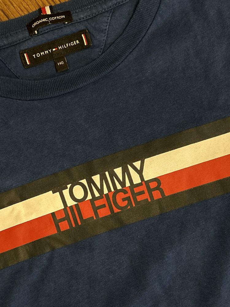 Tshirt Tommy Hilfiger criança 140cms