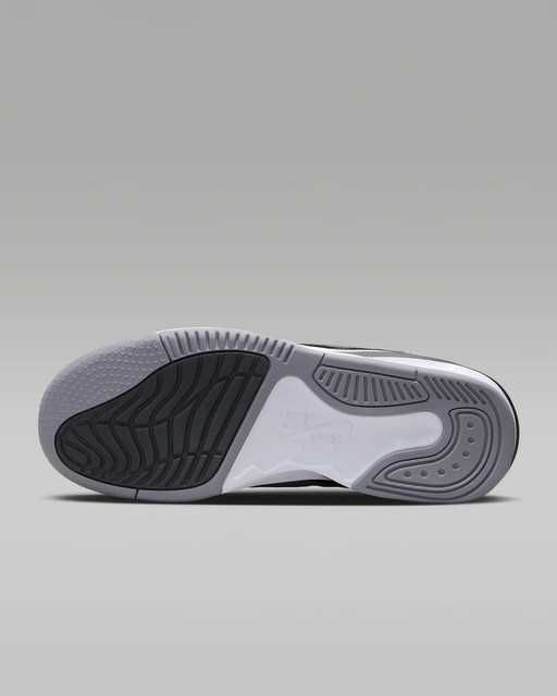 Кросівки Nike Air Jordan Max Aura 5 (40р по 49.5р) (DZ4353-007)