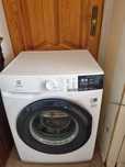 Pralka 3,5 letnia electrolux na 8kg 1200obrotow wirowania.