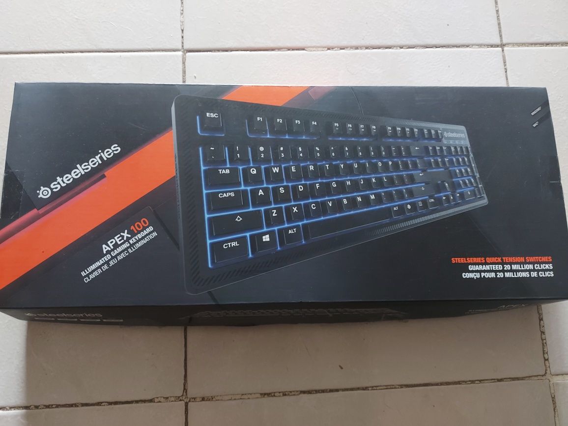 Teclado Gaming STEELSERIES Apex 100 Layout em Inglês