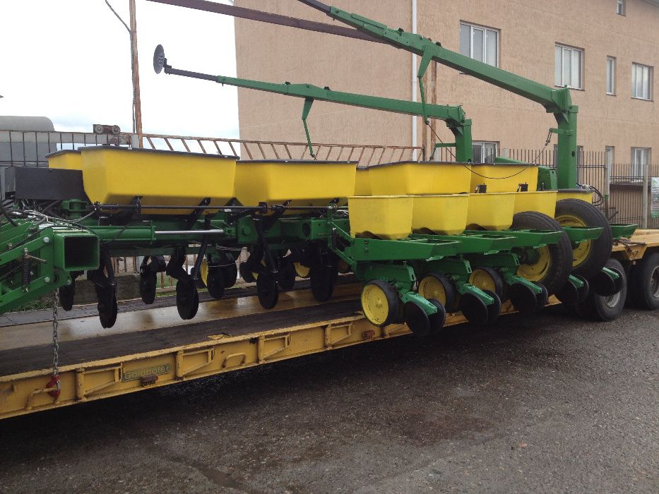 Сеялка пропашная John Deere 7000/7200 8/16рядн. из США в наличии