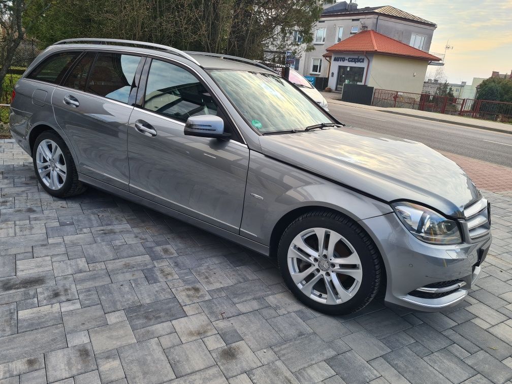 Mercedes W204 C180 CDi 2012r Lift Avantgarde OM651 Xenon Nawigacja ILS