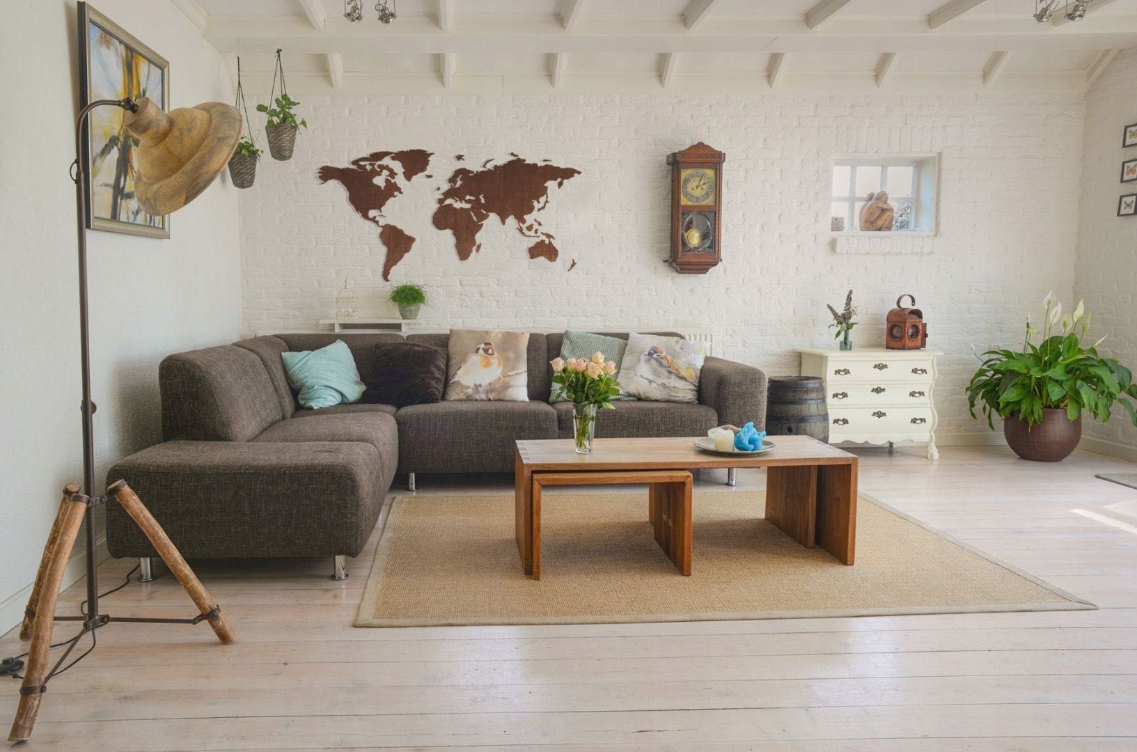 Drewniana mapa świata 175 x 86 cm, grubość 3 mm, różne kolory