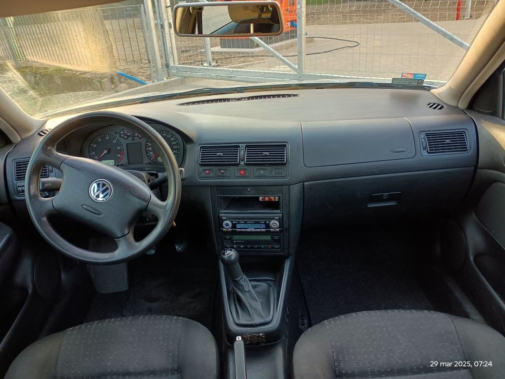 WV Golf 4 Variant 1 6 16V