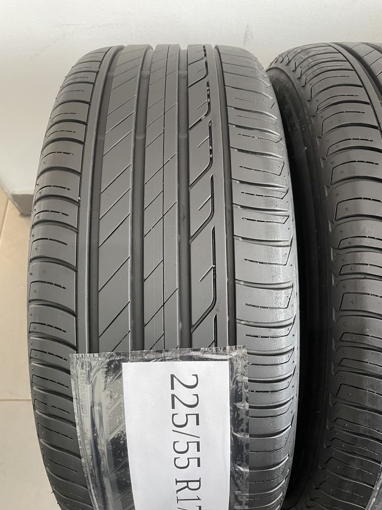 225/55 R17 Bridgestone Turanza T001