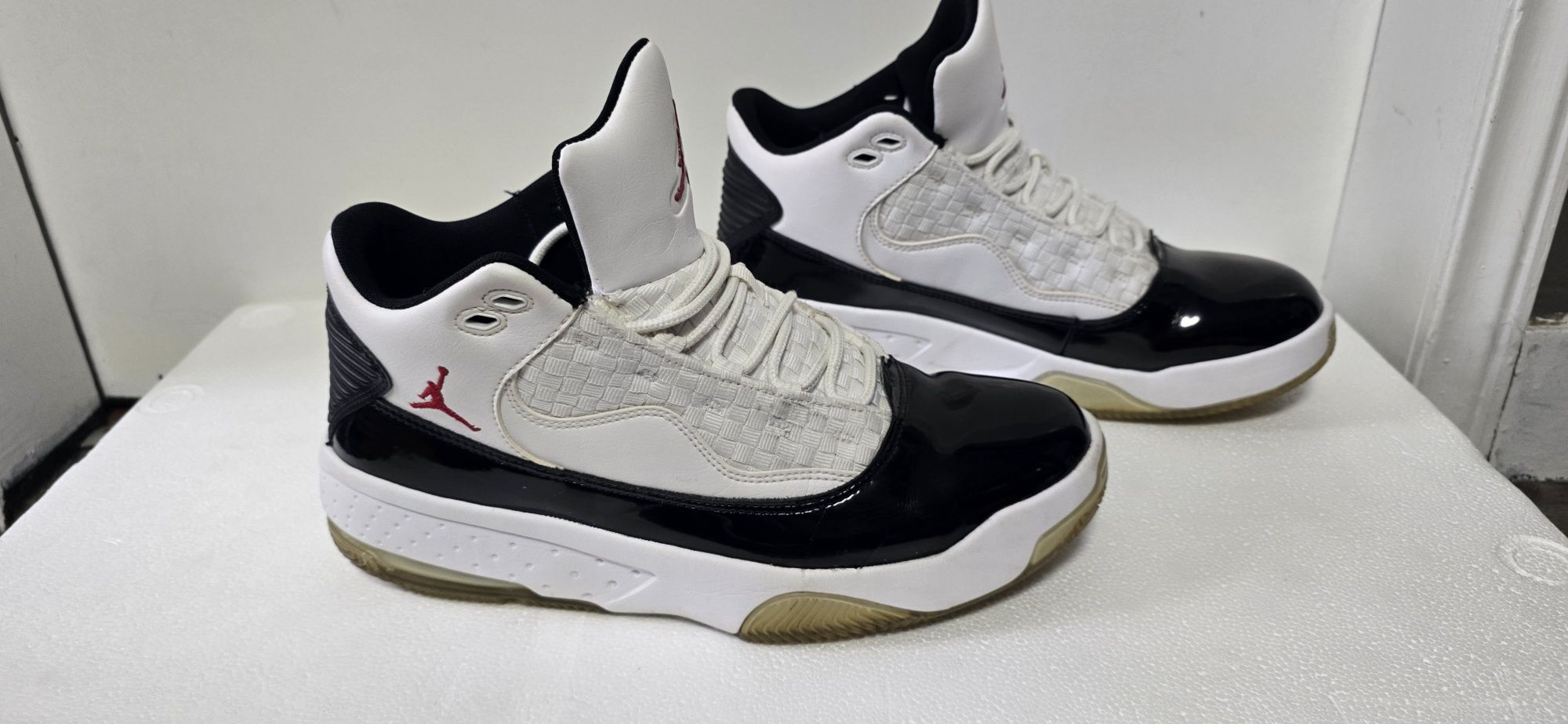 Jordan Max Aura 2