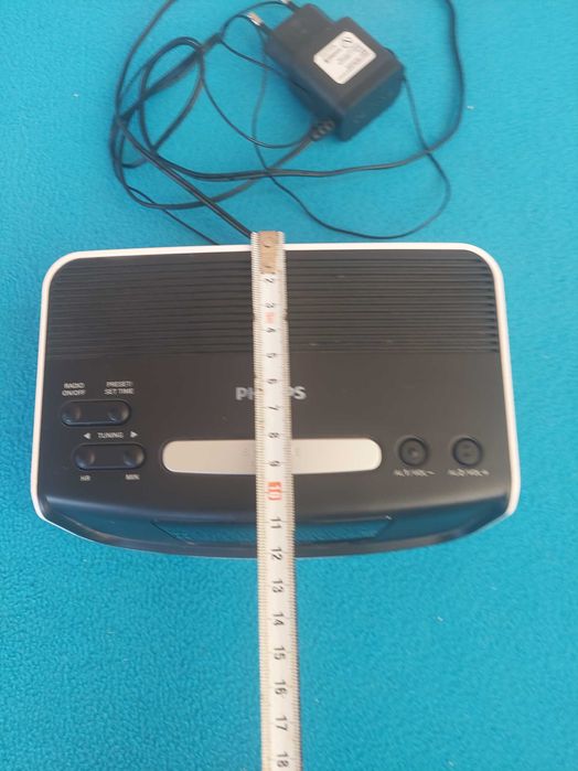 Phillips AJ3123 електронний годинник радіо радіобудильник