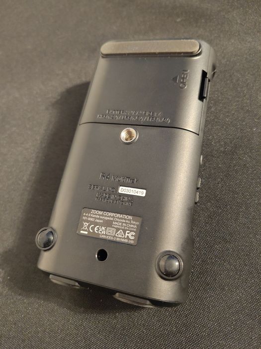 Zoom R4 MultiTrak – Rejestrator 32-bit Float – Stan IDEALNY / Jak Nowy