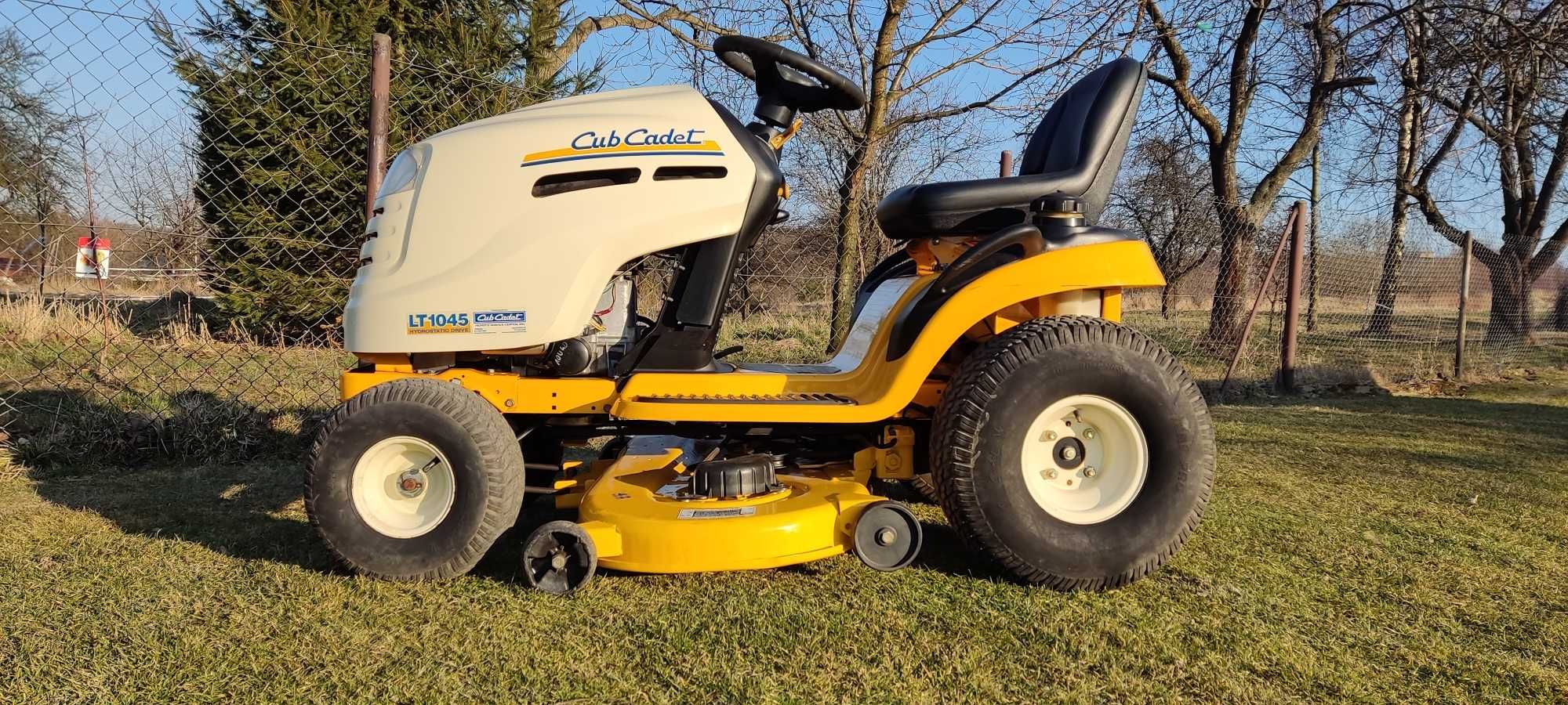 Traktorek kosiarka CUB CADET 24HP V-Twin Briggs Husqvarna John Craftsm