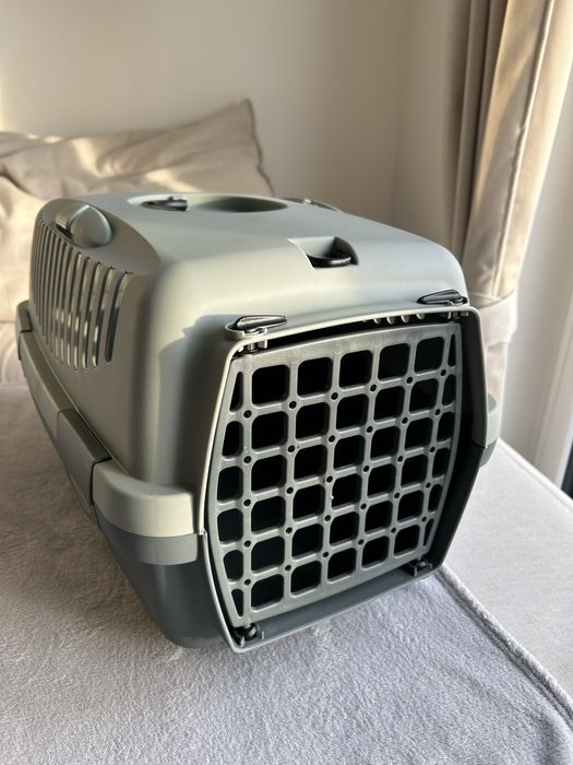 Nowy transporter dla kota lub małego psa