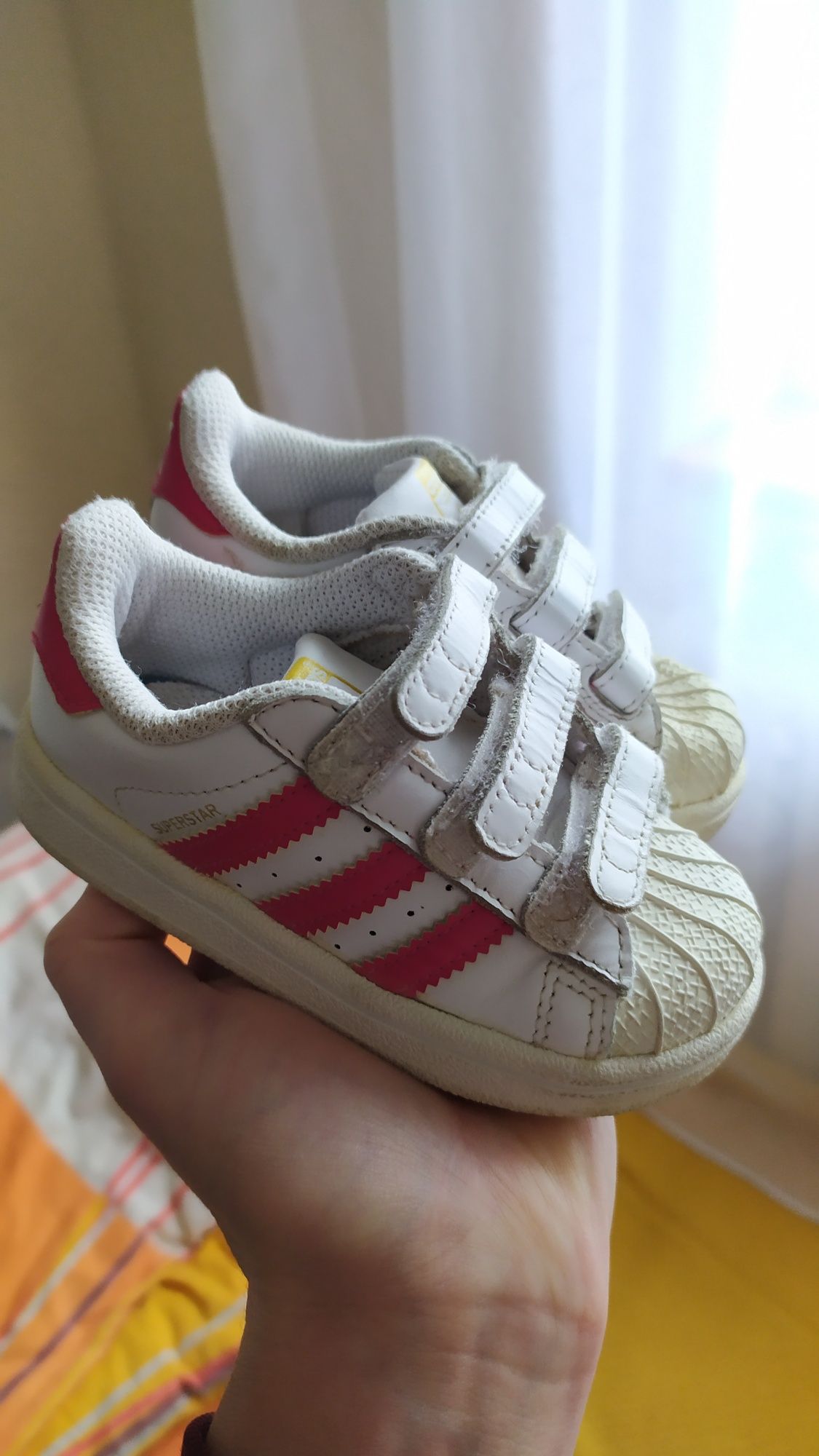 Кросівки для дівчинки Adidas Superstar оригінал,чоботи резинові,гумові