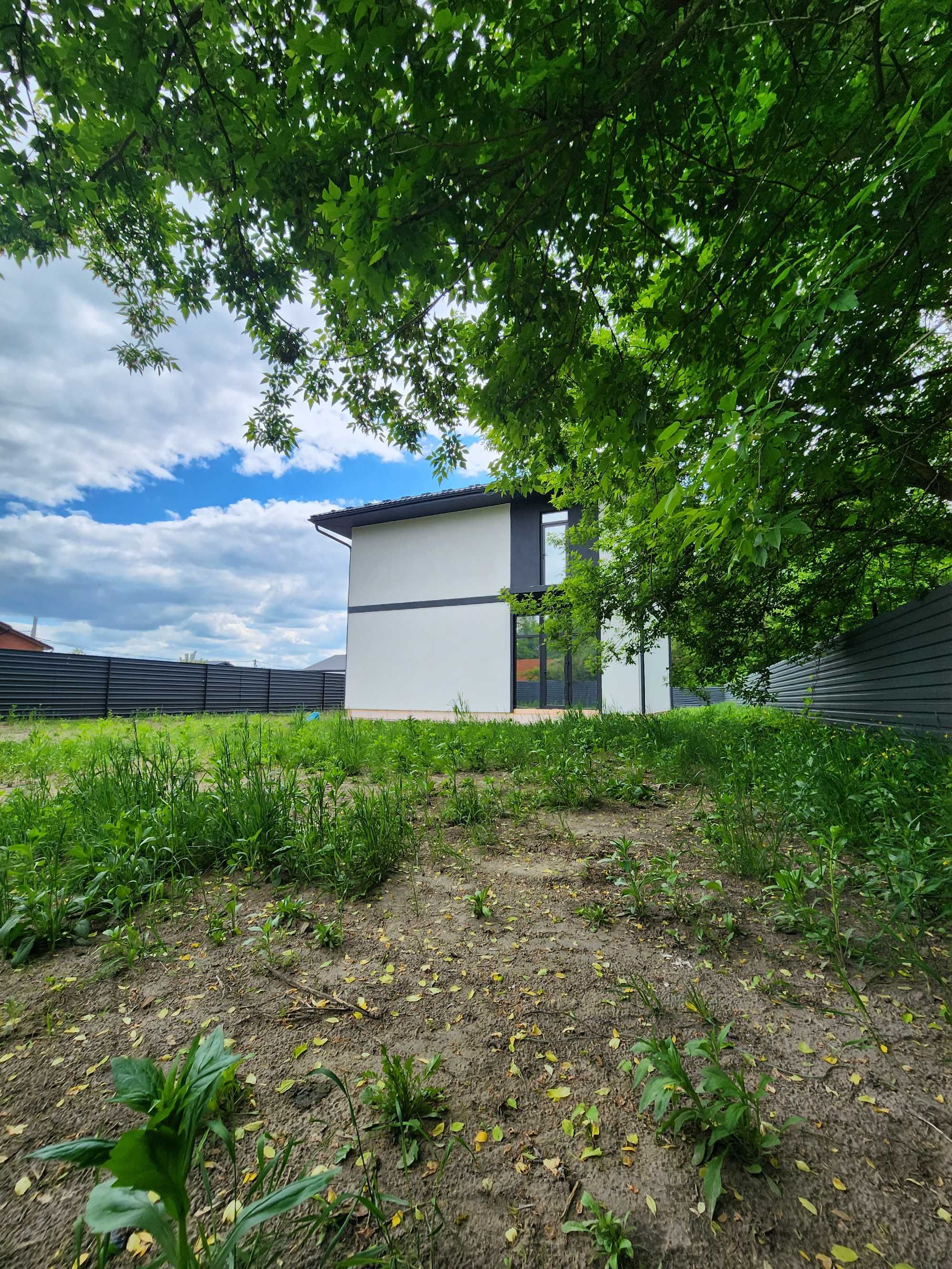 Вітаю. Від власника. Продам будинок 130 м², 6,7 соток Білогородка.