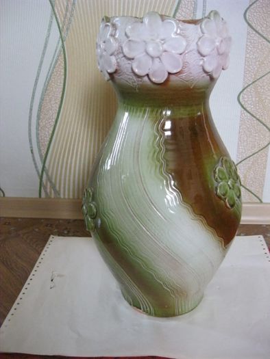 Продам вазу вазон для цветов керамический