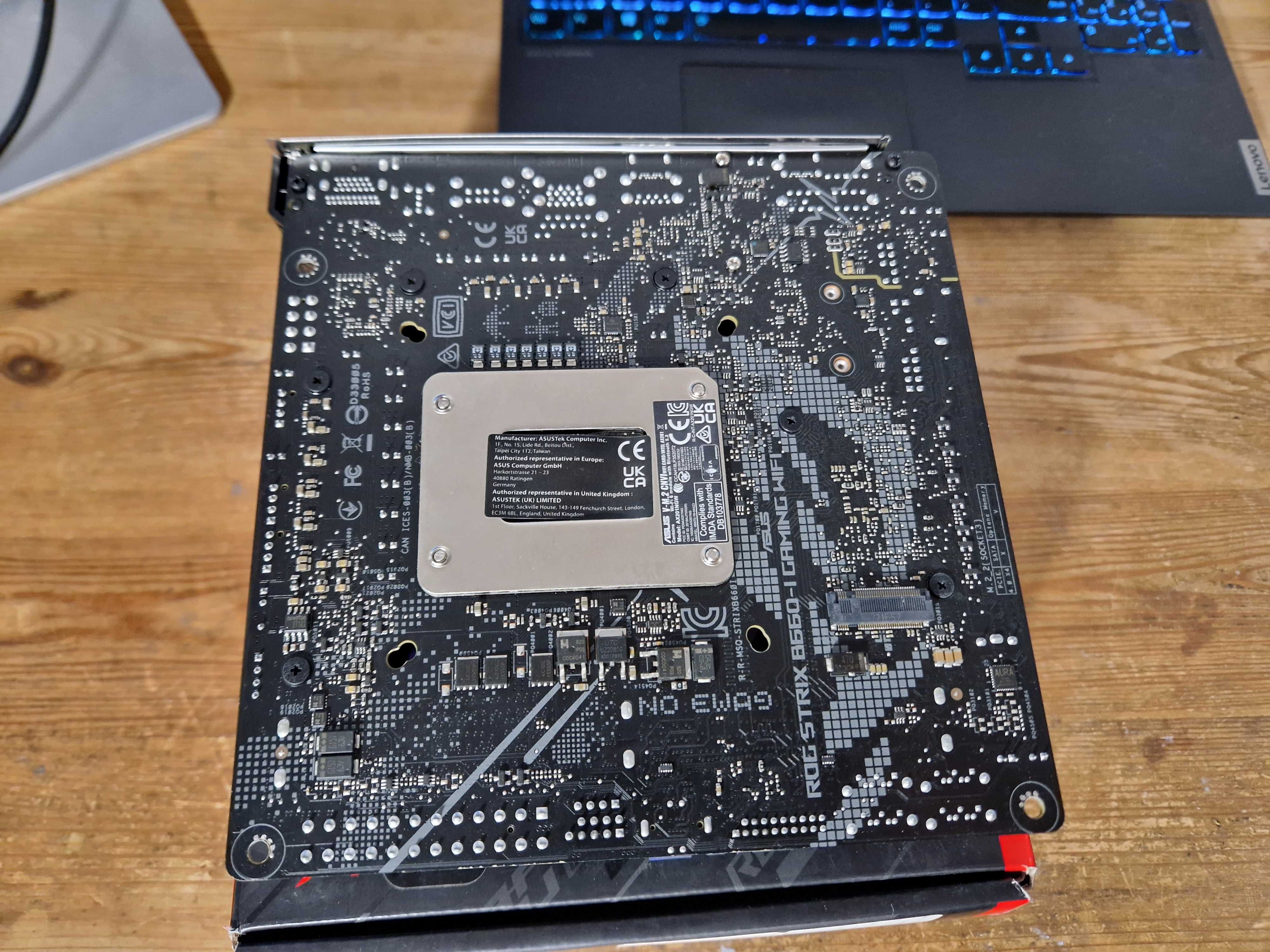 Asus rog strix B660-I GAMING WIFI (2655)