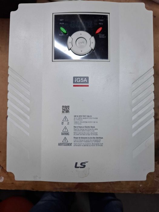 Falownik LS,  4 szt. Uszkodzone
