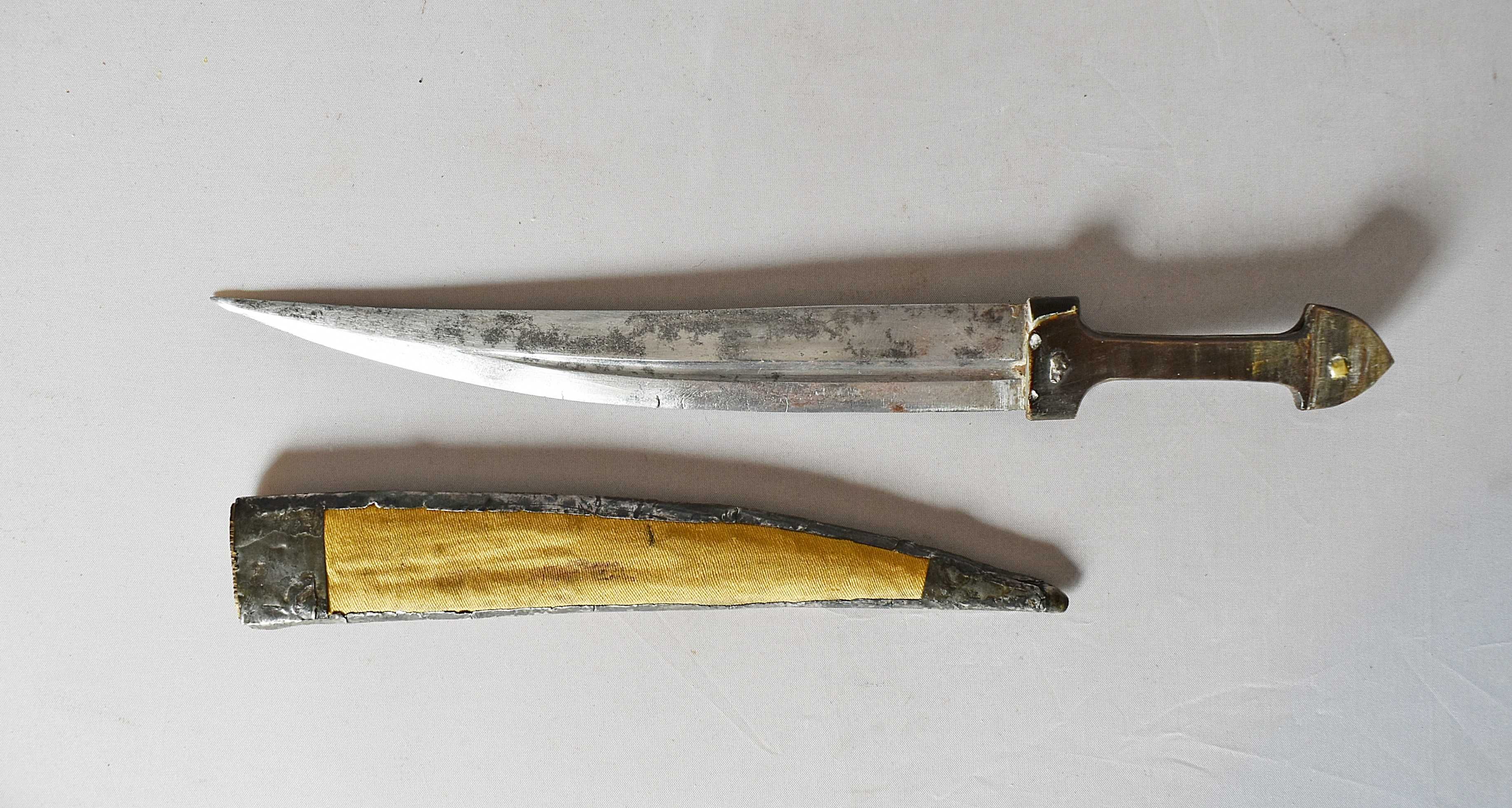 Kindżał kaukaski (kama)