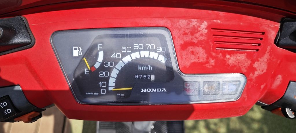 Skuter Honda HF01 Lead 80cm3 z 1983r możliwość rejestracji na 50cm3