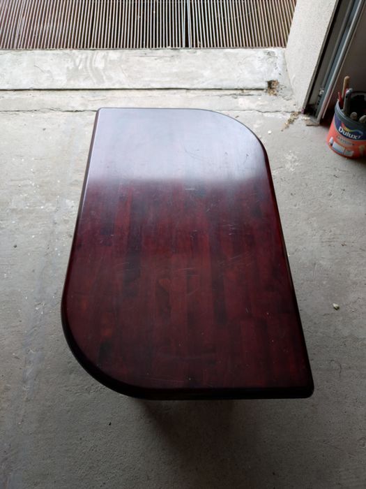 Stolik kawowy mahoń