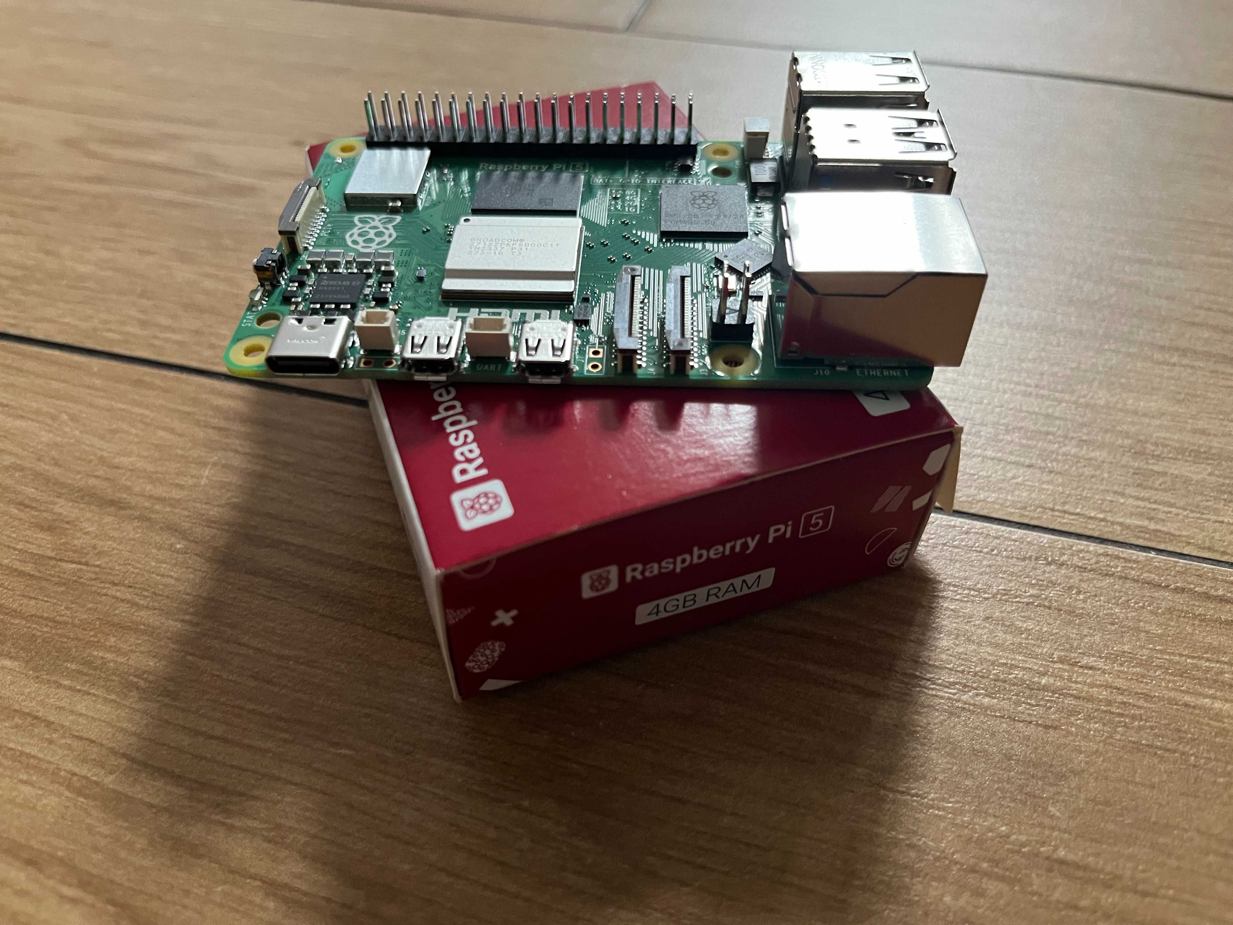 Raspberry pi 5 4GB + oryginalna obudowa