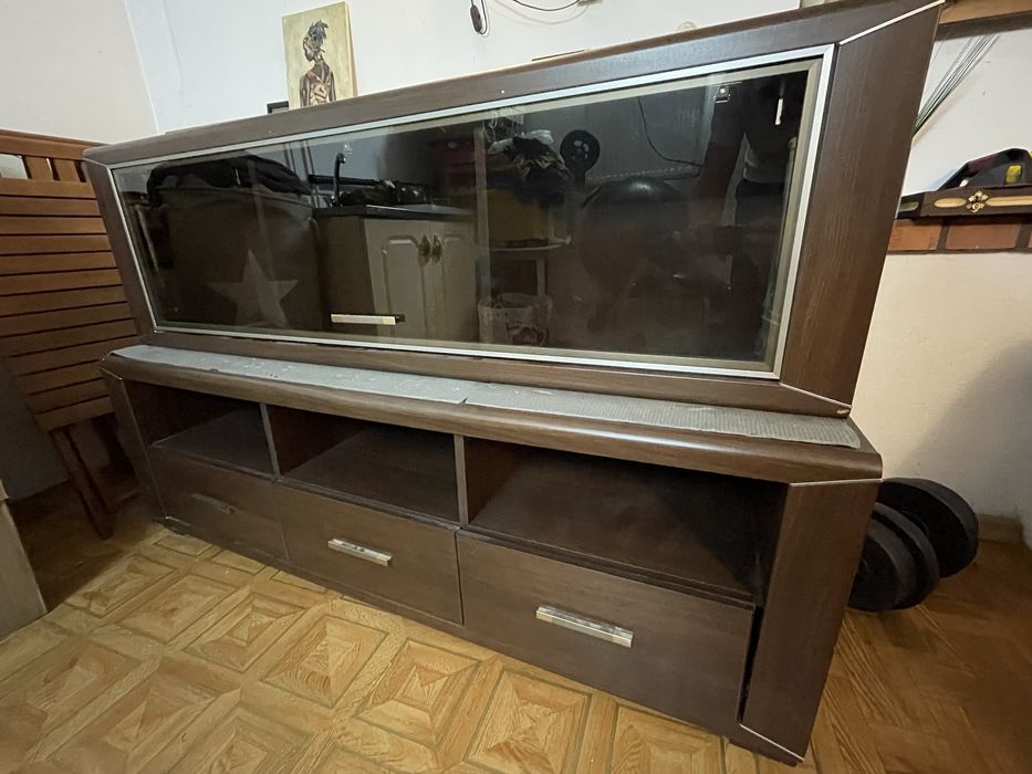 Meble używane -szafka rtv i wisząca