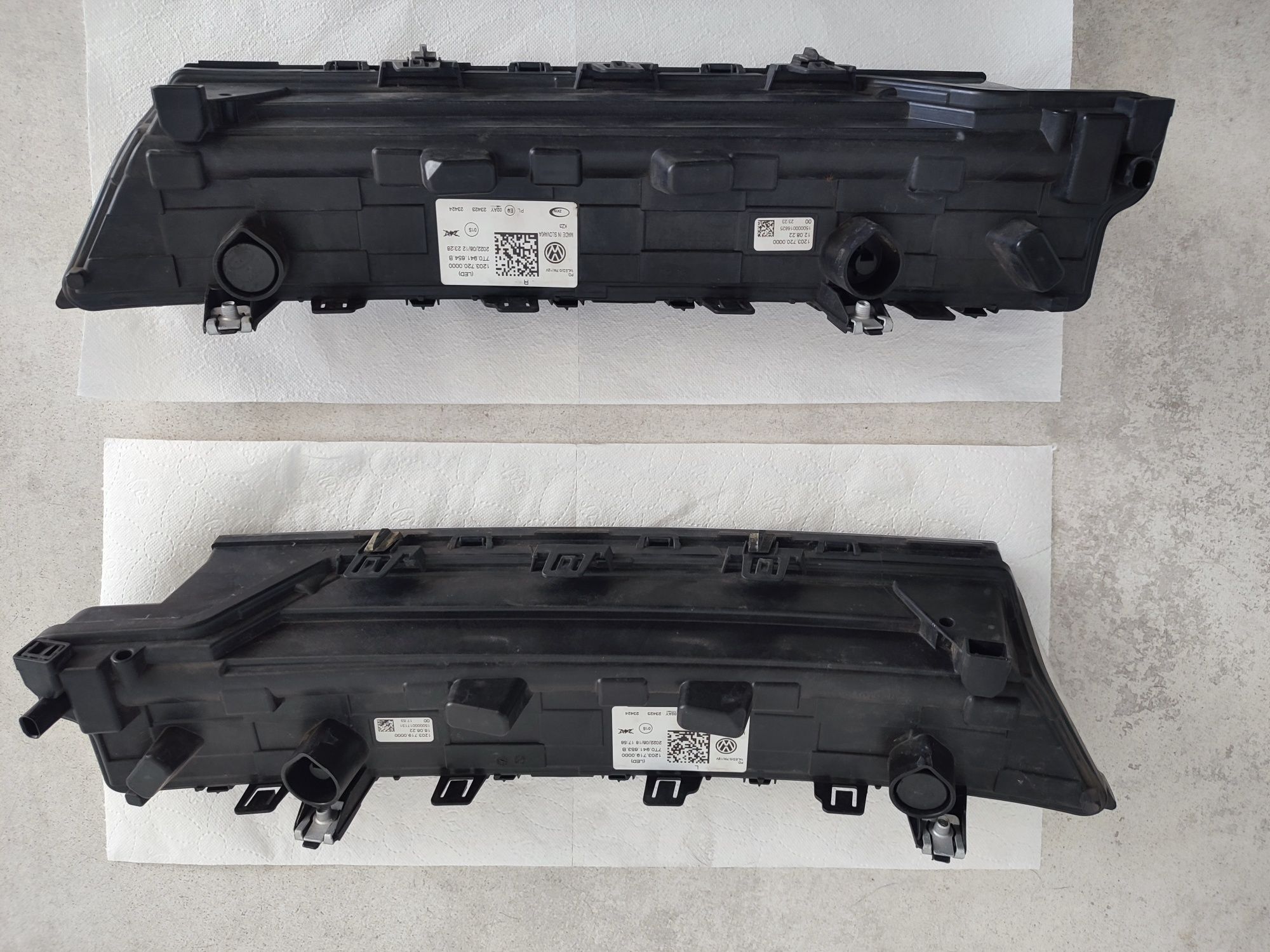 Lampa LED L P Przód VW T7 7T0 22r Oryginał