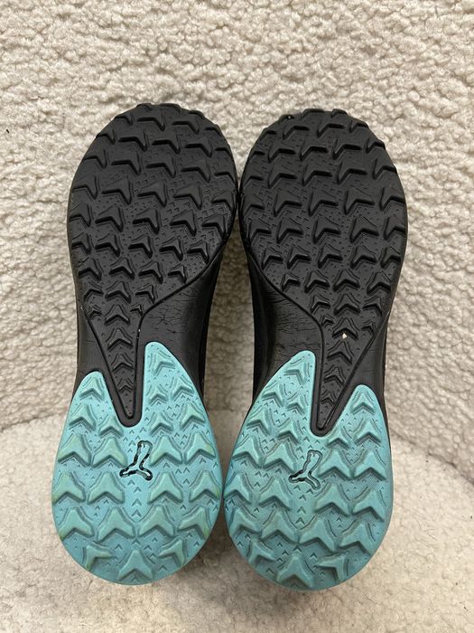 Сороконожки сороконіжки кросівки Puma 40р