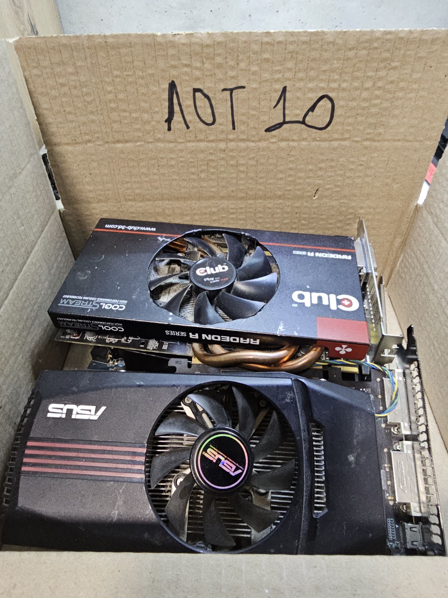 Лот 10 відеокарти Radeon Asus та інші