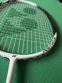 Rakieta do badmintona Yonex Astrox 99 Tour White Tiger