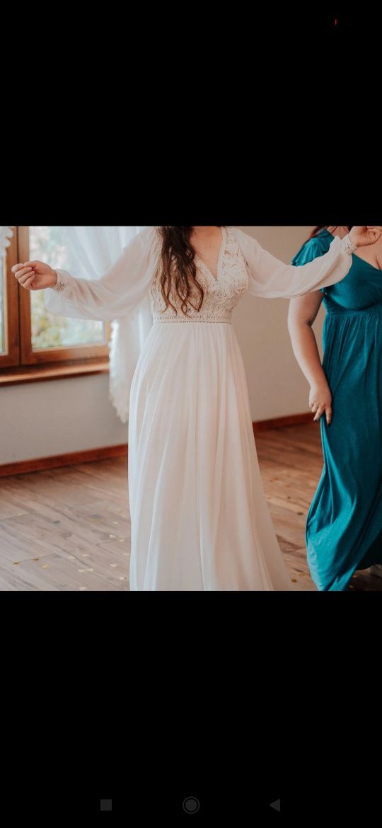 Suknia ślubna z muślinu