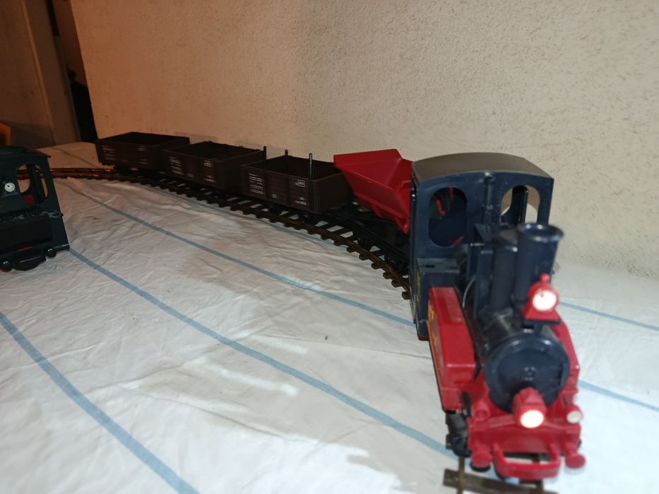 Kolejka skala G dwie lokomotywy