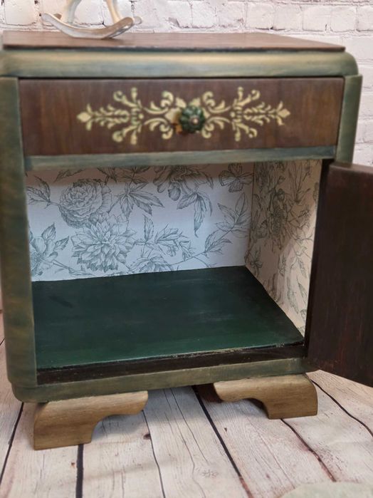 Stoliki nocne, po odnowieniu