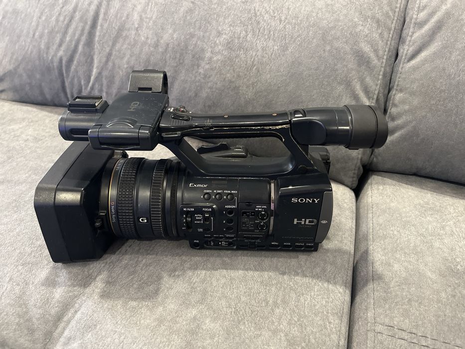 Camera Sony ax2000