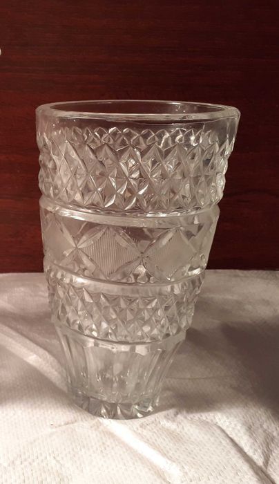 Кришталева ваза, хрустальная ваза