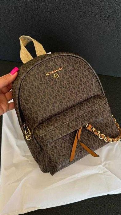 Рюкзак жіночий шкіряний в стилі Michael Kors