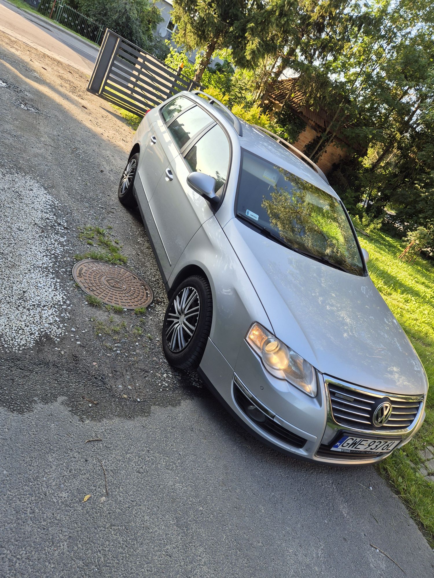 Sprzedam vw passat b6 1.9tdi, 2007r doinwestowany.