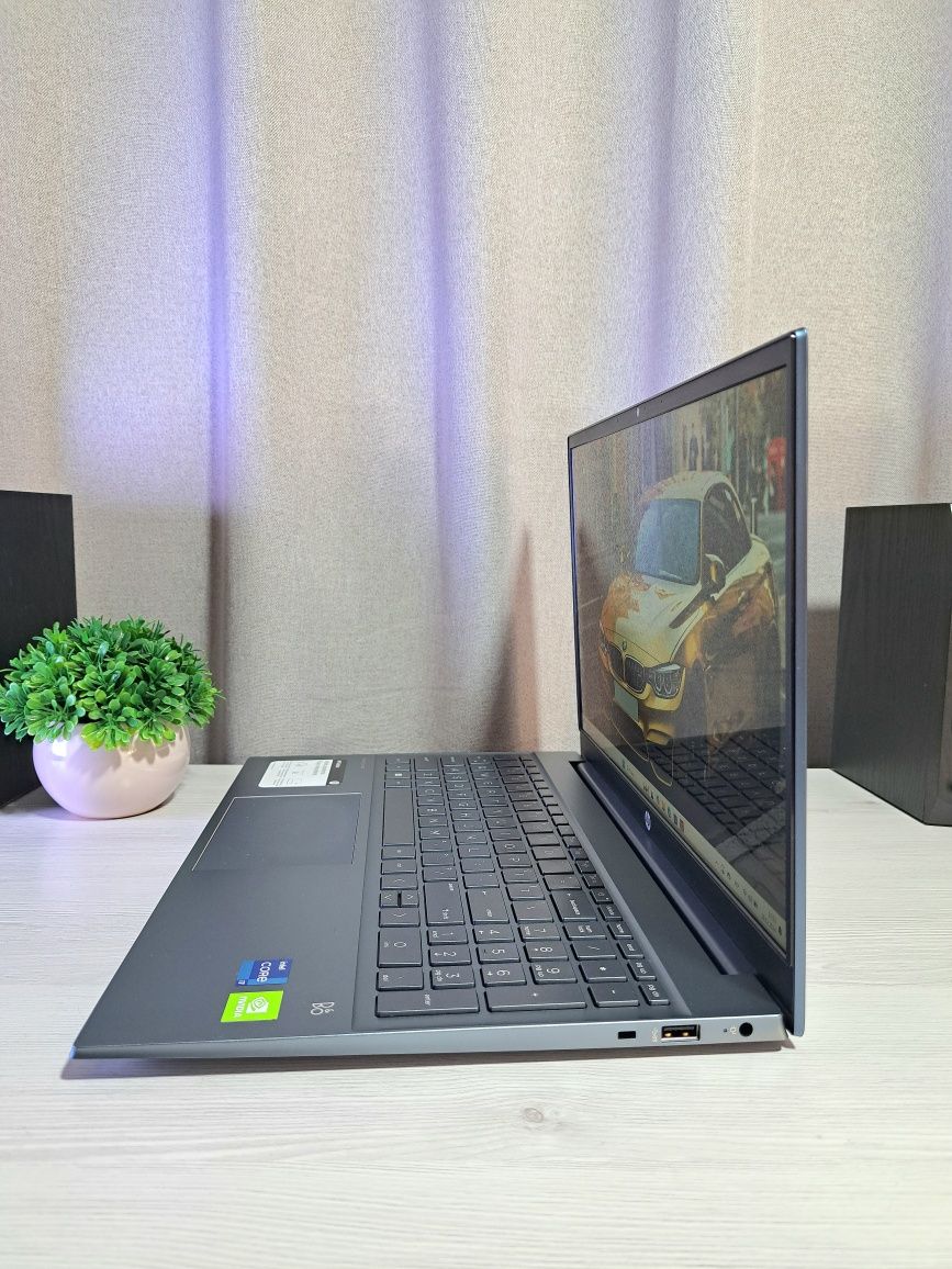 Ноутбук HP 15-eg2373cl/i7-1255U/16 Gb/SSD 512 Gb/Nvidia MX550 до 4 Gb