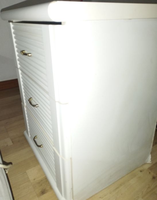 Mesa de cabeceira
