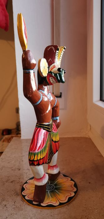 Figurka Kolam lub Sanni Yakuma ze Sri Lanki